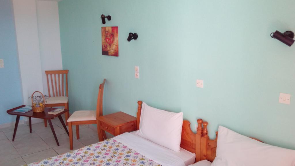 Anessis Cosmos Aparthotel อนัคซอส ห้อง รูปภาพ